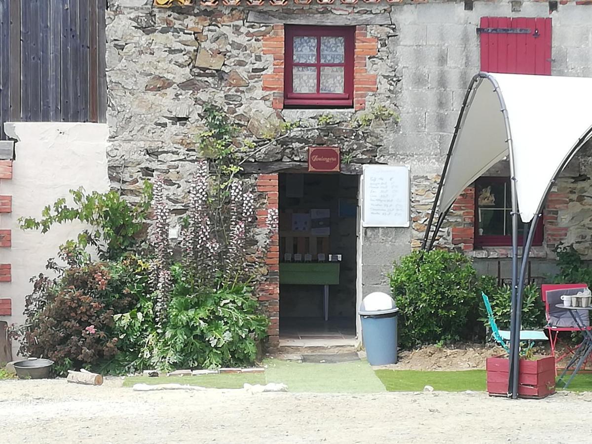 Hotel La Colline Des Hauts Bocages Vendeens Mouchamps Exterior foto