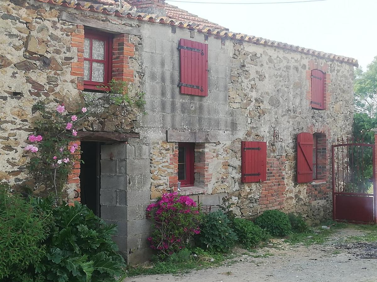 Hotel La Colline Des Hauts Bocages Vendeens Mouchamps Exterior foto